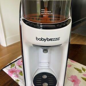 Baby Brezza Advanced Pro Formula Dispenser
